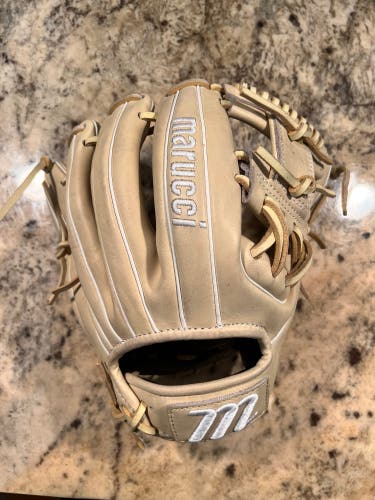 Marucci Ascension RH Infield Baseball Glove 11.5" (Used)