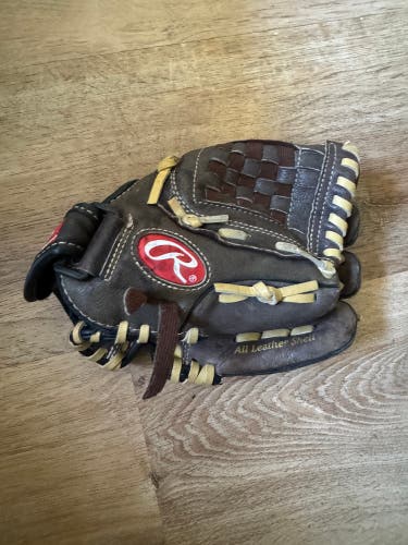 Rawlings Highlight Series RH Infield Baseball Glove 10" (Used)