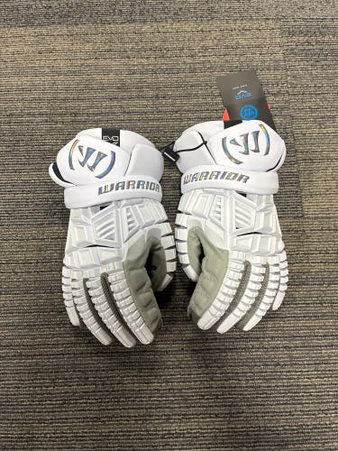 Warrior Evo V Lacrosse Gloves