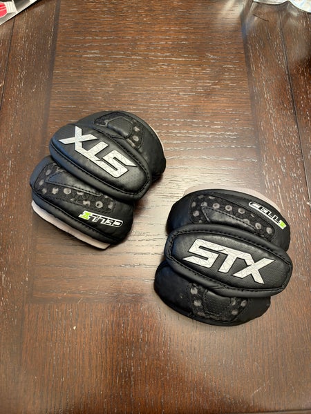 Small Youth STX Cell IV elbow Pads (Used)