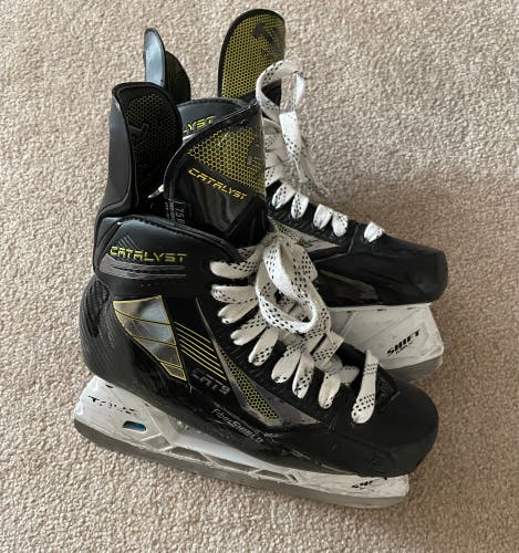 2022 True Catalyst 9 Hockey Skates Regular Width 7.5 (Used)