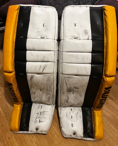 Used Senior 34" + 2 Vaughn Velocity V7 Goalie Leg Pads