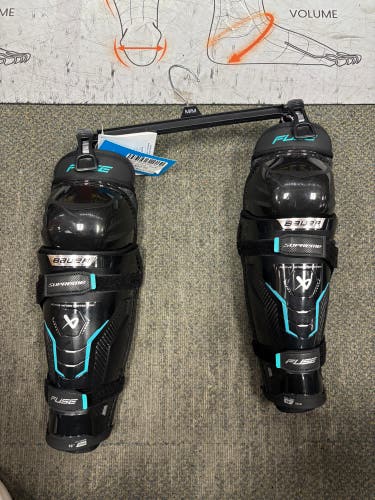 Youth Bauer Supreme Fuse 10" Shin Pads (New)