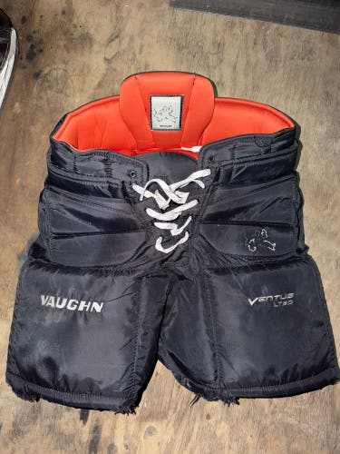 Medium Vaughn Ventus LT60 Goalie Pants (Used)