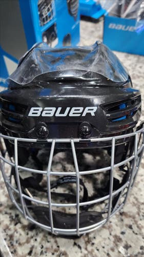 Bauer Prodigy 2.0 Youth Hockey Helmet Combo – Black/Silver Cage – Brand New