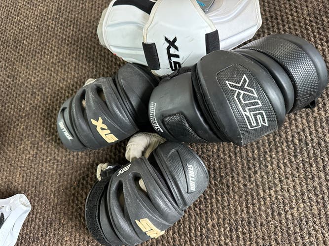 Medium/Large Adult STX Arm Pads (Used)