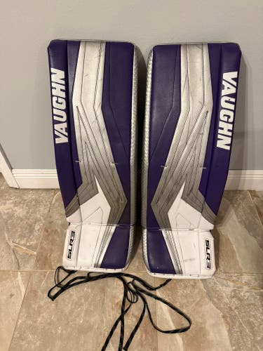 33" Vaughn SLR3 Pro Goalie Leg Pads (Used)