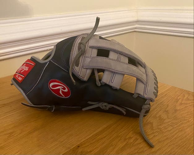 Outfield RH Rawlings Pro Preferred Baseball Glove 12.75" (Used)