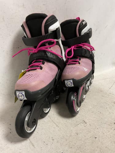 Used Rollerblade MICROBLADE ADJ 2-5 Junior Rec Fitness Skates Black Adjustable 11855-S000212366