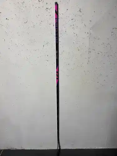 Senior Bauer Proto2 Right Handed Hockey Stick P28 77 Flex Pro Stock (New)