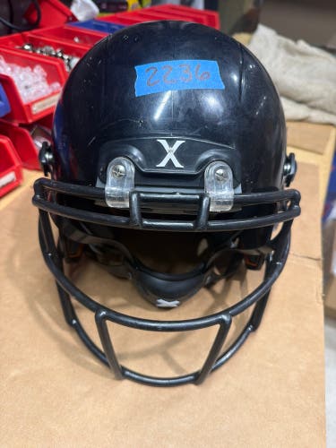 USED XENITH X2E+ YOUTH FOOTBALL HELMET - MEDIUM - BLACK