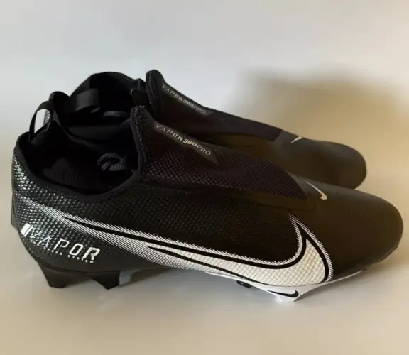 Nike Vapor Edge Pro 360 Football Cleats 10.5 Black Iridescent AO8277-001 New