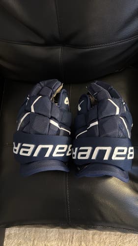 Bauer Supreme Mach Gloves 14" (Used)