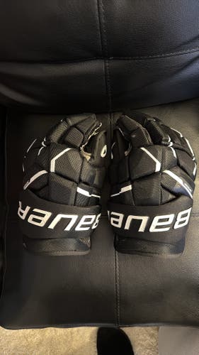 Bauer Supreme Mach Gloves 14" (Used)