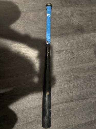 33 inch Baum bat