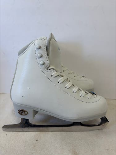 Riedell Topaz Figure Skates D Junior 1 (Used)