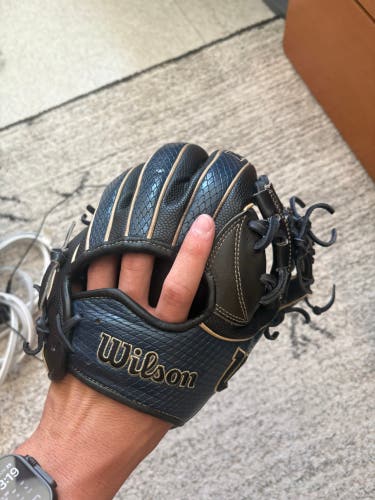 Wilson A2K RH Infield Baseball Glove 11.5" (Used)