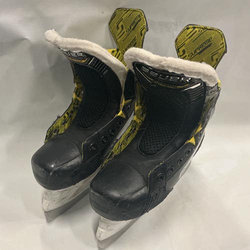 Used Bauer SUPREME M4 Junior Hockey Skate Junior 02 11876-S000010610