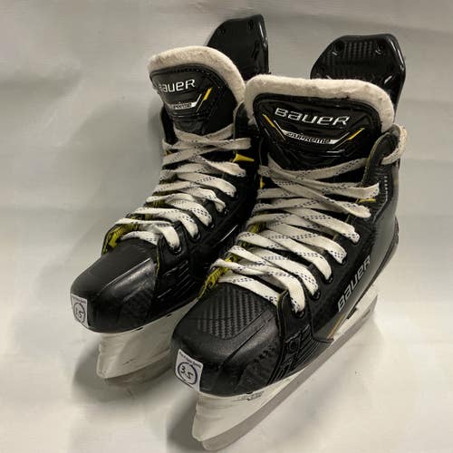 Used Bauer SUPREME M5PRO Junior Hockey Skate Junior 03.5 11876-S000010581