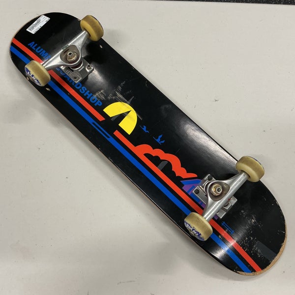 Used ALUMNI Complete Skateboard Black 8 3/4" 11876-S000010759
