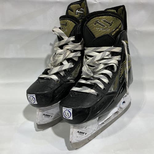 Used True CATALYST CAT 7 Junior Hockey Skate Junior 03.5 11876-S000010156