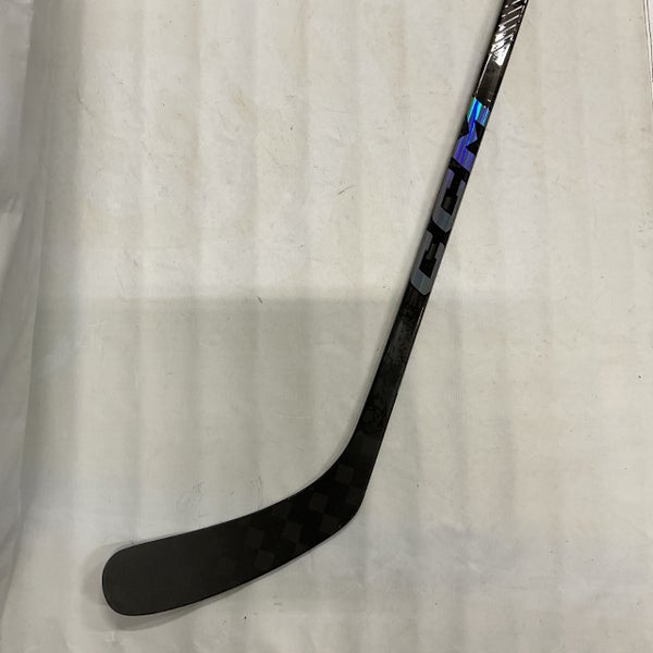 Used CCM TRIGGER 9 PRO Junior One Piece Right Black 50 Flex 11876-S000012264