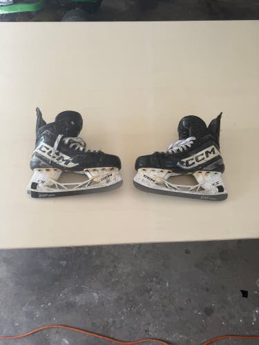 2023 CCM JetSpeed FT6 Pro Hockey Skates 8.5 (Used)