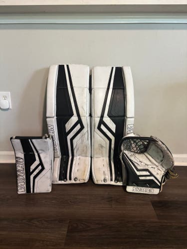 31" Vaughn Pro V Elite Regular Goalie Full Set (Used)