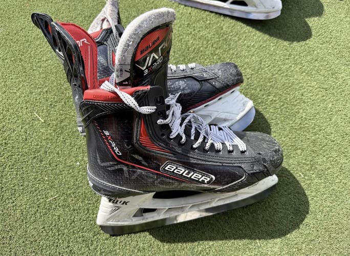 Bauer Vapor 3X Pro Hockey Skates Regular Width (Used)