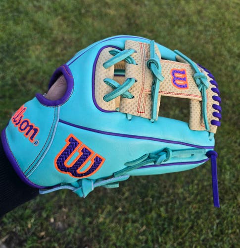 Infield RH Wilson A2000 Baseball Glove 11.5" (New)