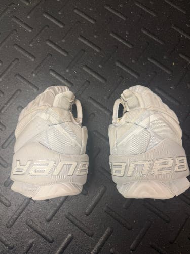Bauer Vapor Flylite Gloves 10" (Used)