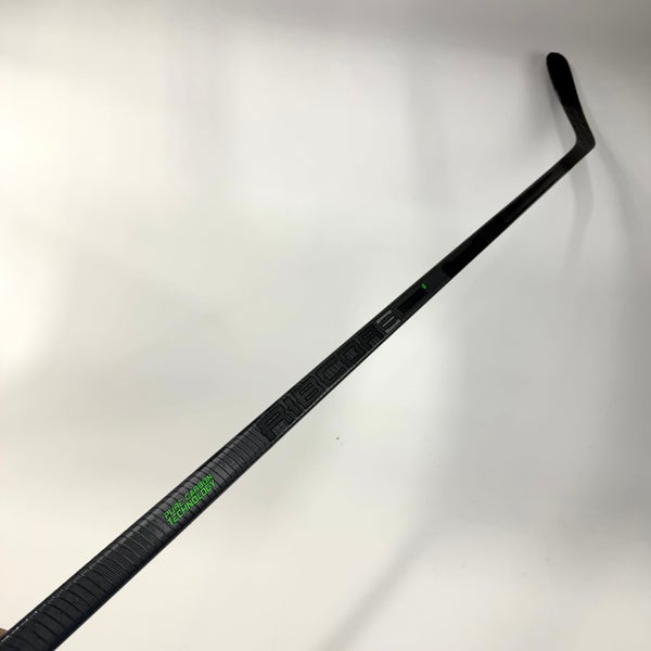 Used Once Left CCM Ribcor Trigger 6 | 75 Flex P92 Curve Grip | AB202