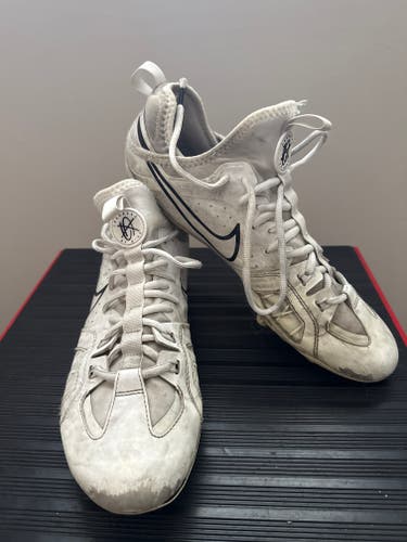 Nike White Men's Size M 10.0 (W 11.0) Lacrosse cleats