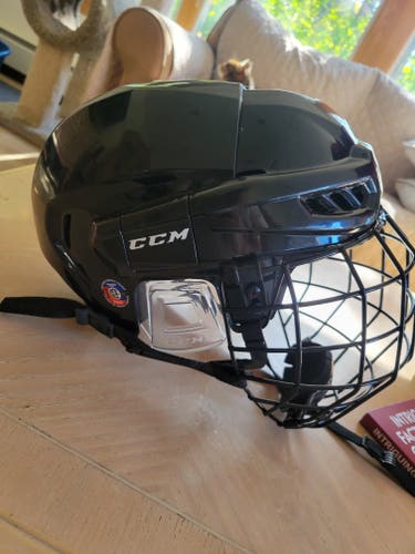 Medium CCM FitLite FL500 Helmet