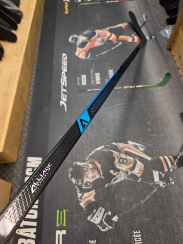 P92 | 80 Flex NEW! Senior Warrior Alpha LX3 Pro NHL Left Hand Hockey Stick Pro Stock (New)