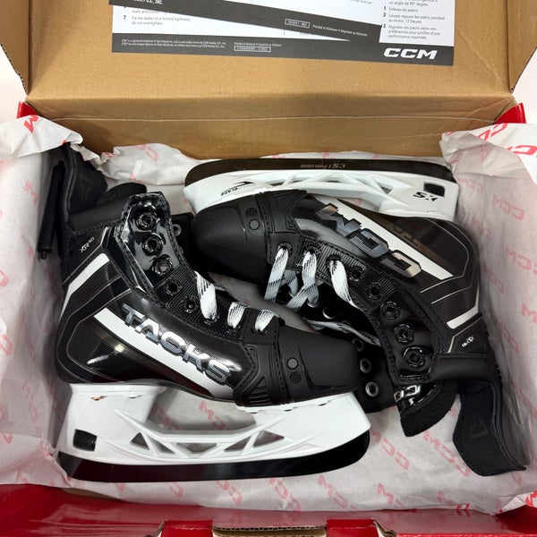 New CCM Tacks XR90 Skates | Size Junior 2 Regular | AB228