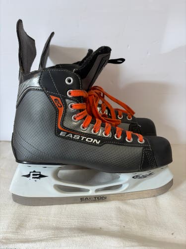 Easton Synergy EQ Hockey Skates Regular Width 8 (Used)