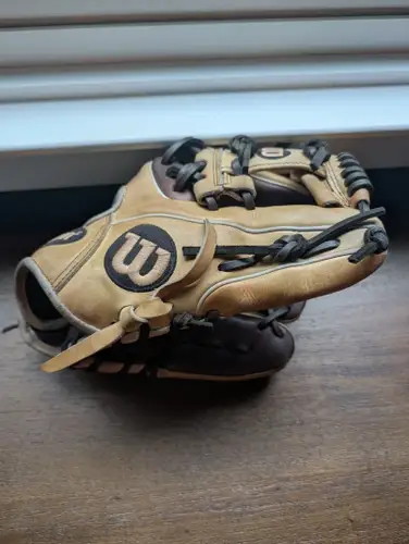 Wilson A2000 1786 11.5" Infield Glove Blonde/Dark Brown Fresh Relace I-Web