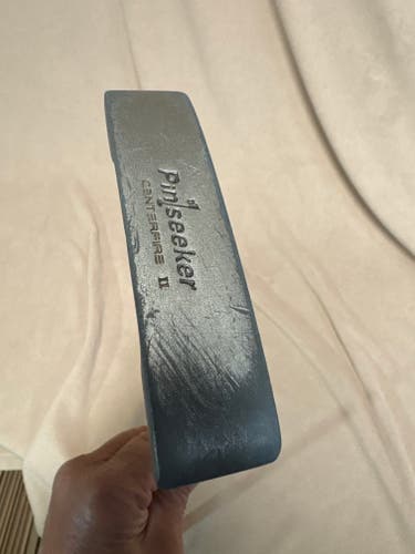 Pinseeker Right Handed Putter 32" (Used)