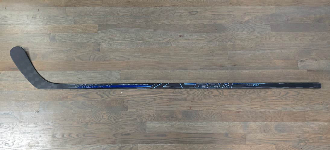 Senior CCM Vizion Right Handed Hockey Stick P29 75 Flex (New)
