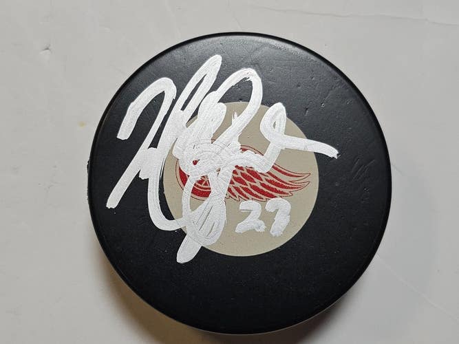MARK OSBORNE Signed Detroit Red Wings AUTOGRAPHED Signed NHL Hockey Puck