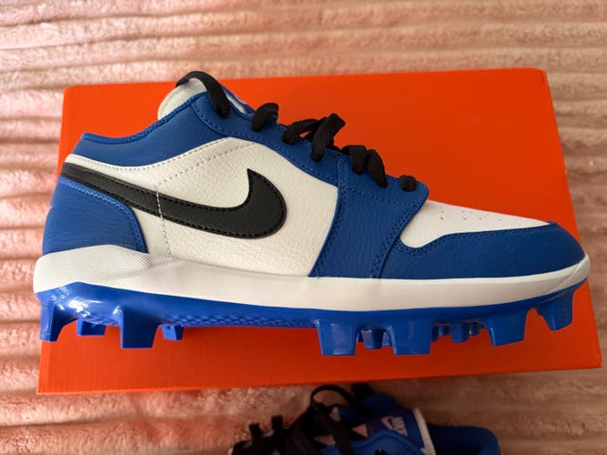 Blue Men's Size M 10.0 (W 11.0) Adult Jordan Low Top Molded Cleats (Used)
