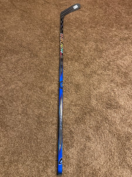 Senior Bauer Proto2 Right Hand Hockey Stick P28 87 Flex (New)