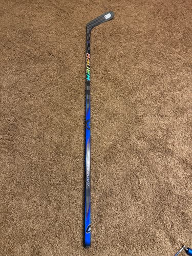 Senior Bauer Proto2 Right Hand Hockey Stick P28 70 Flex (New)