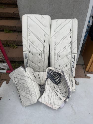 Custom True HZRDUS Px4 Regular Goalie Full Set (Used)