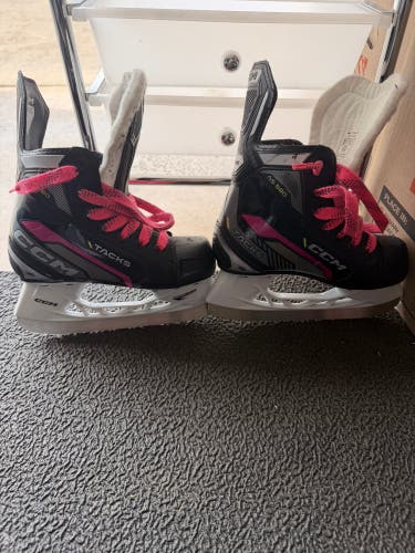 CCM AS-580 Hockey Skates 11 (Used)