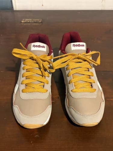 Brown Unisex Size M 4.5 (W 5.5) Adult Reebok Shoes (Used)