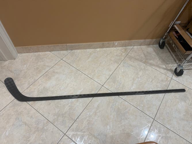 Senior Extra Lite Right Handed Hockey Stick P92 85 Flex Pro Stock (Used)