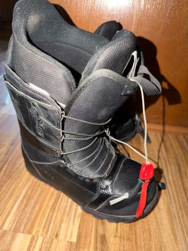 Men Burton MOTO Snowboard Boots black size 10.5 EU 43.5
