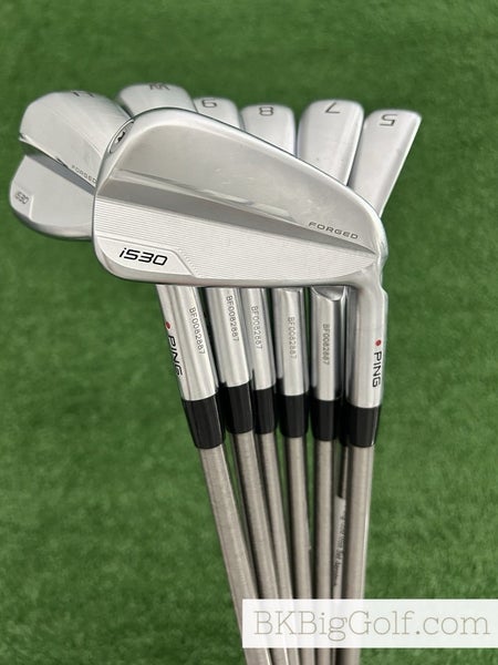 Ping i530 Forged Iron Set 5-U / SteelFiber i80 cw Regular Graphite